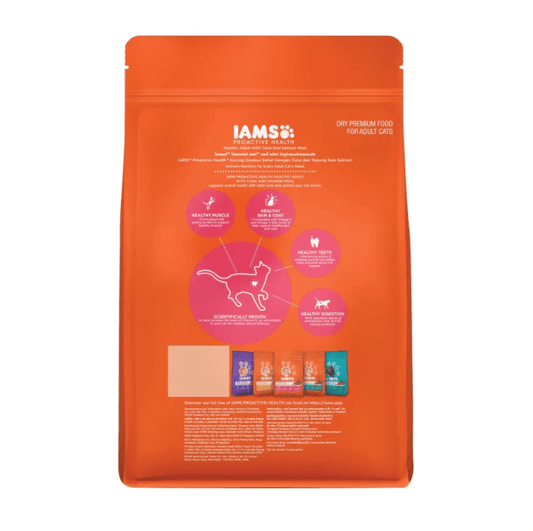 IAMS Proactive Health adult cat food pouch back with feeding and nutrition text sections