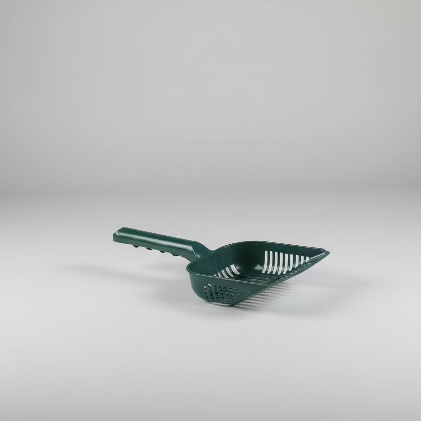 Green cat litter scoop with perforated strainer tray and long handle