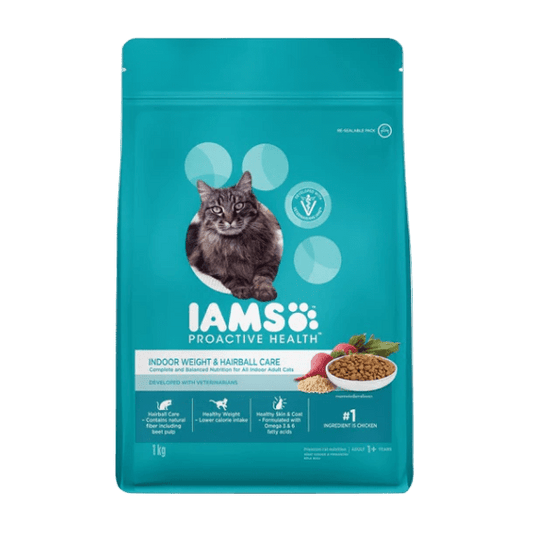 Teal IAMS Proactive Health cat food bag with indoor weight and hairball care label