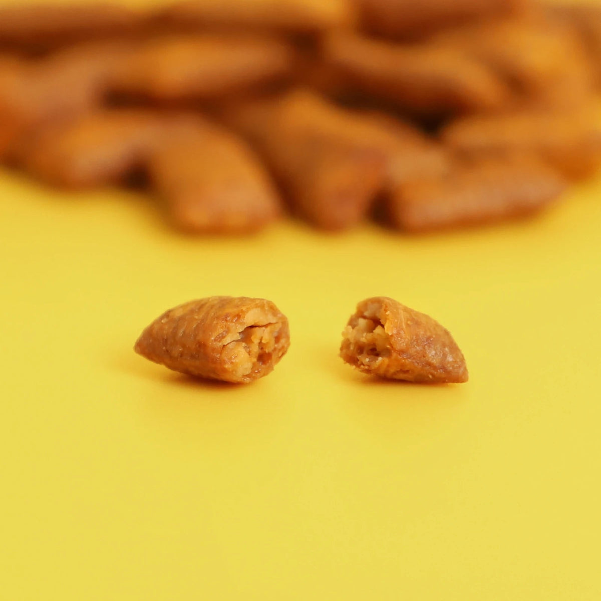Kit Cat Purrfect Pockets Cat Treats — Chicken & Cheese — Purrfect Pockets_Actual Product_Chicken Cheese