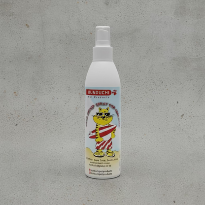 Catnip spray bottle with white pump and front label, KUNDUCHI brand.