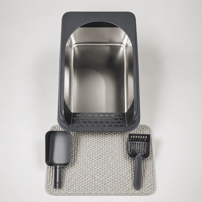 Dark gray high-wall cat litter box with scoop and textured anti-slip mat